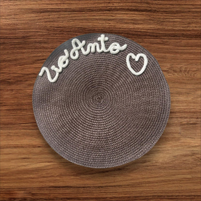 Tovaglietta Marrone americana rotonda personalizzata in tricotin. - #intreccio_lia#